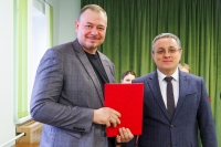 Дмитрий Денисов наградил сотрудников МУП "Калугатеплосеть"