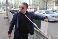  Дмитрий Денисов поручил отработать с управляющими компаниями проблемные вопросы по вывозу мусора и благоустройству. ﻿