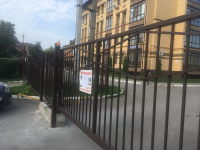 Ищем владельцев металлических ворот и калитки (ул.Заречная, д.18В)