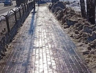 Городские службы продолжают наводить порядок в Калуге