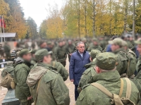 Дмитрий Денисов посетил учебный центр для мобилизованных