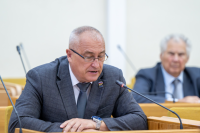 Владислав Шапша высоко оценил работу по развитию корпоративного и любительского спорта в области