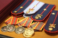Дмитрий Денисов поздравил сотрудников органов внутренних дел 