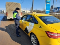 В Калуге Госавтоинспекция подвела итоги оперативно-профилактического мероприятия «Такси»