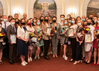 В Калуге чествовали выпускников губернаторских групп 