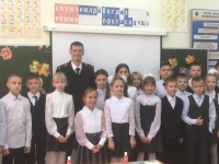 Руководство Госавтоинспекции г. Калуги поздравило школьников с Днем знаний 