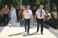 Дмитрий Денисов лично проверил ход благоустройства улицы Чичерина