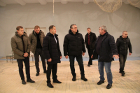 Дмитрий Денисов проконтролировал ход и качество ремонта спортивной школы "Энергия"