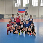 Юных спортсменов из спортивной школы №5 наградили знаками ГТО 