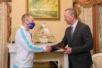 Калужскому спортсмену-олимпийцу вручили награду 