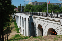 Каменный мост может стать муниципальным