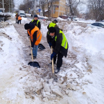 Уборка города идёт в круглосуточном режиме