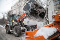 На борьбу со снегом и льдом брошены дополнительные силы
