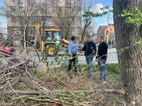 Городской Голова вместе с коллегами прошёлся по одному из микрорайонов Калуги