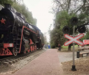 Начало тематической выставки в сквере ВЛКСМ положено  