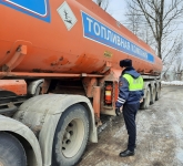 В Калуге Госавтоинспекция подвела итоги оперативно-профилактического мероприятия «Опасный груз»