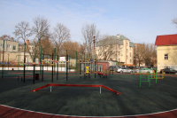 В калужской международной школе открыли спортивную площадку