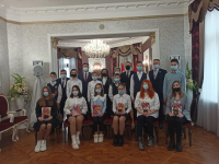 14 юных калужан получили первые паспорта