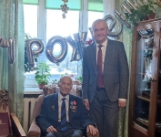 Калужского ветерана поздравили со 105-летием  
