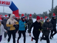 Более двухсот калужан приняли участие в рождественском забеге