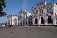 Автомобилистов просят освободить Вокзальную площадь в ночь на 27 июля
