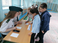 Пятиклассники блеснули знаниями правил дорожного движения