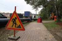 Работы по замене водовода на Азаровском проезде продолжаются 