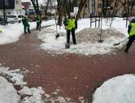 Городские службы постепенно переходят на весенний режим уборки