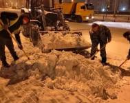 На уборку снега в Калуге выведено 110 единиц техники 