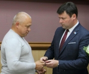 Семьям погибших калужан вручили ордена Мужества