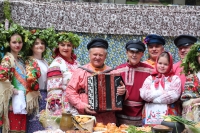 В Калуге отпраздновали Троицу