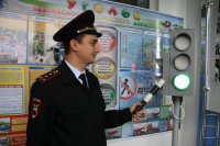 Соблюдайте правила поведения на дороге!